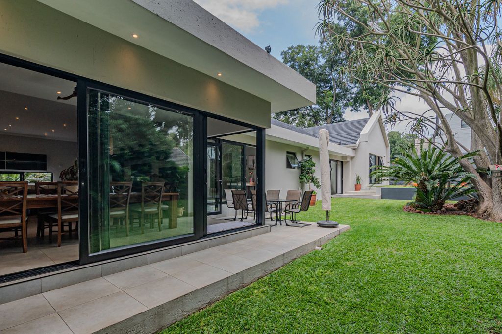 Property photo 1 of 79 Pt1726407