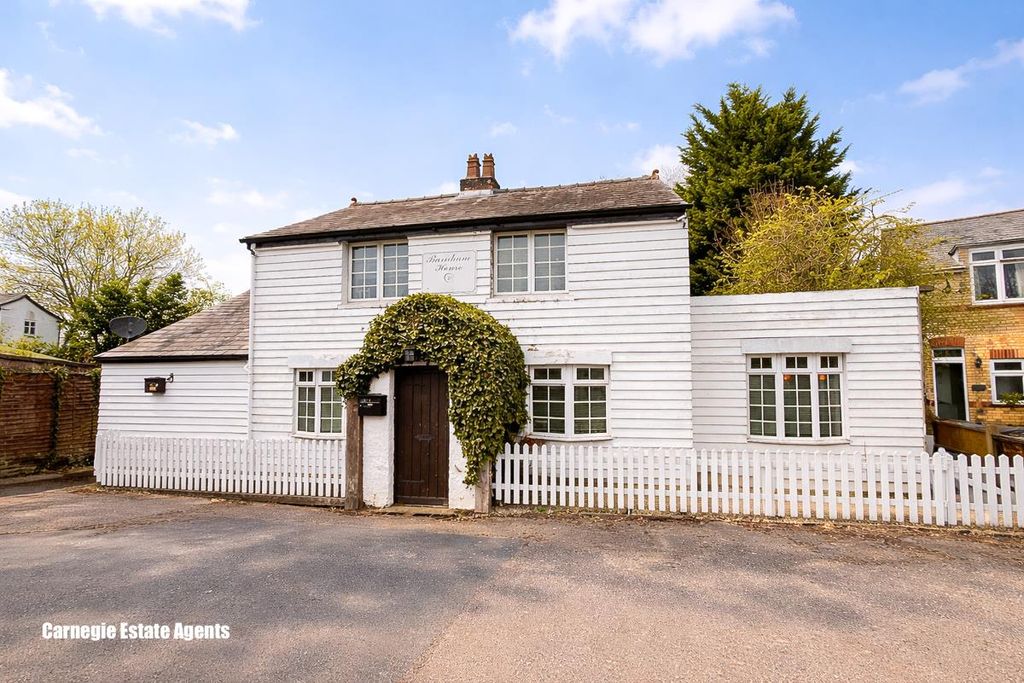 Property photo 1 of 16 Front Aspect