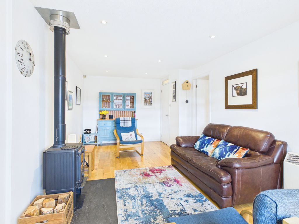 Property photo 2 of 30