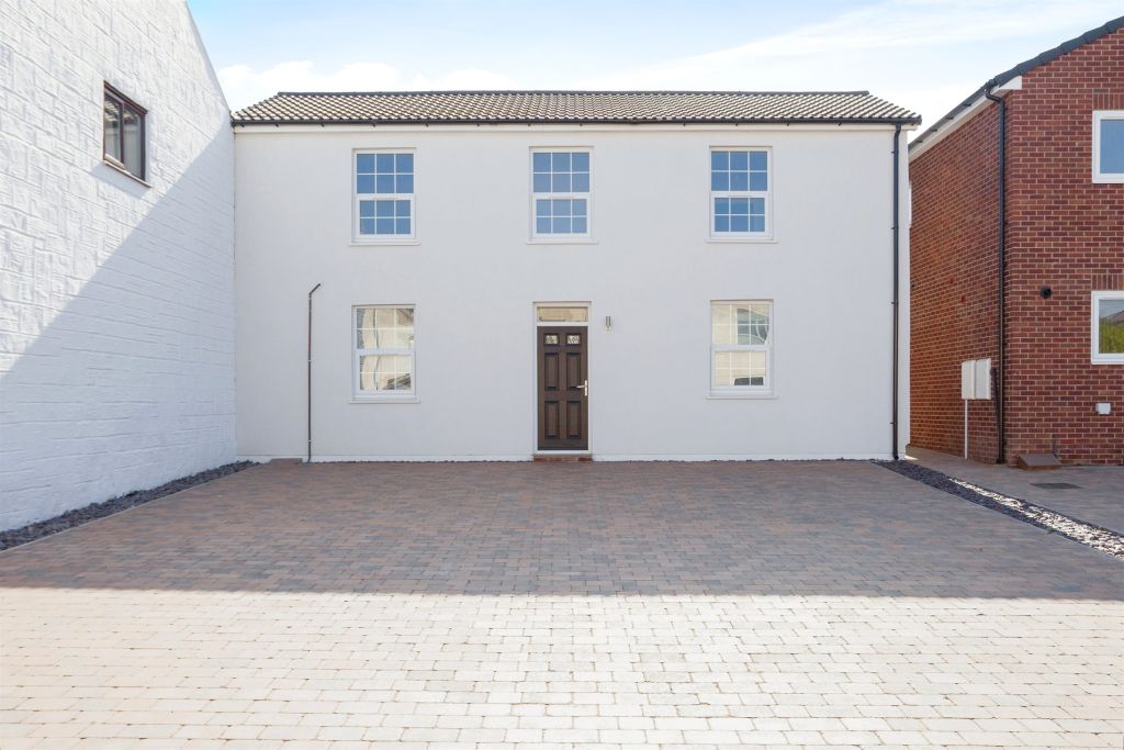 Property photo 1 of 22