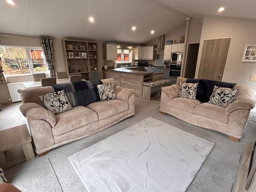 Property photo 2 of 13 New Living Room