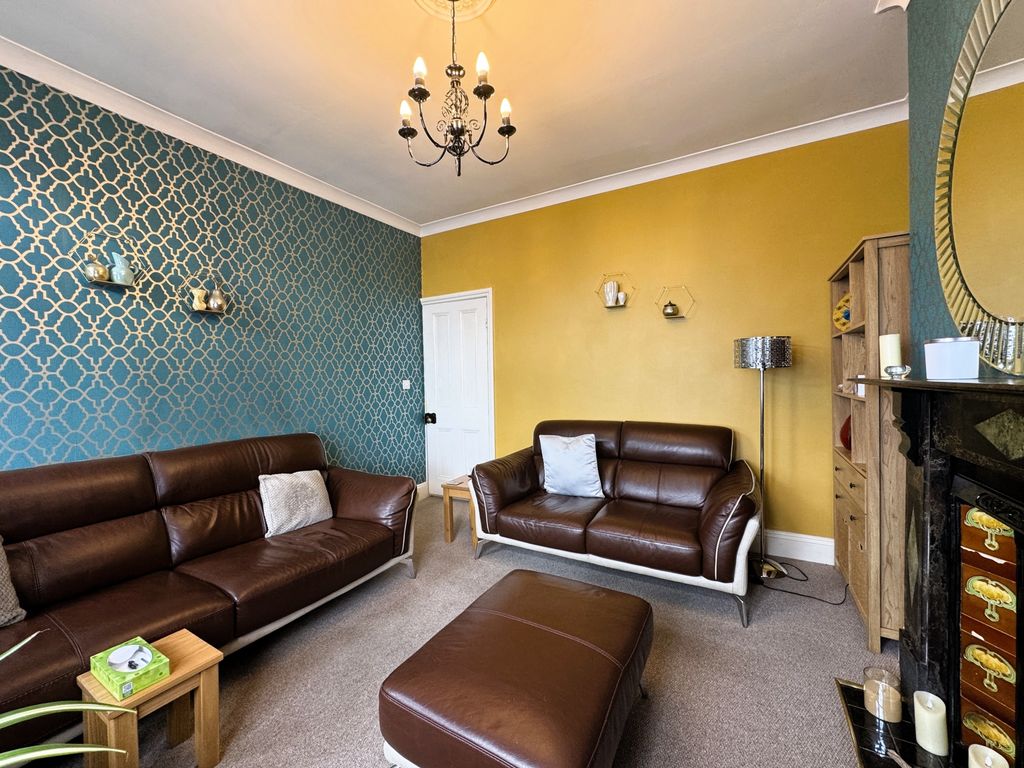 Property photo 3 of 18 Photo 21
