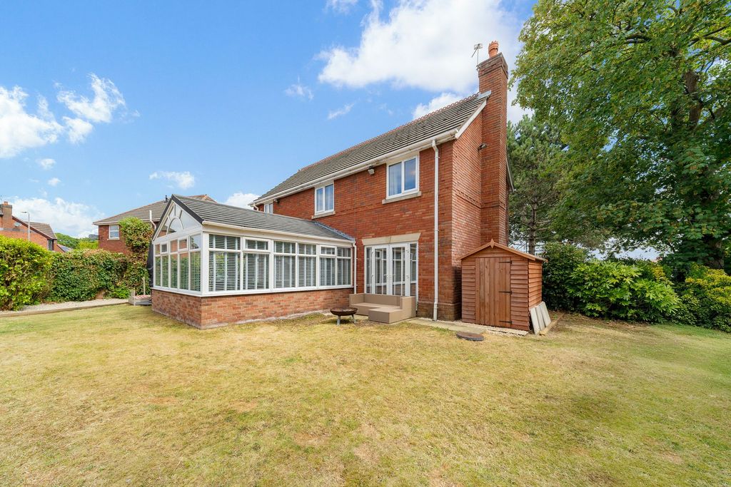 Property photo 3 of 47