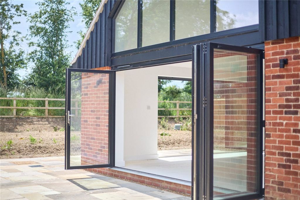 Property photo 3 of 48 Picture No. 27