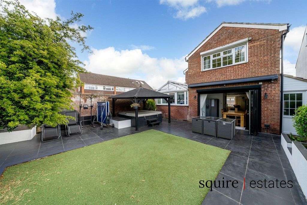 Property photo 1 of 22