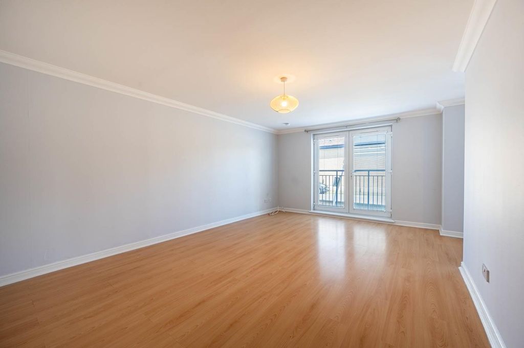 Property photo 3 of 8 Living Room