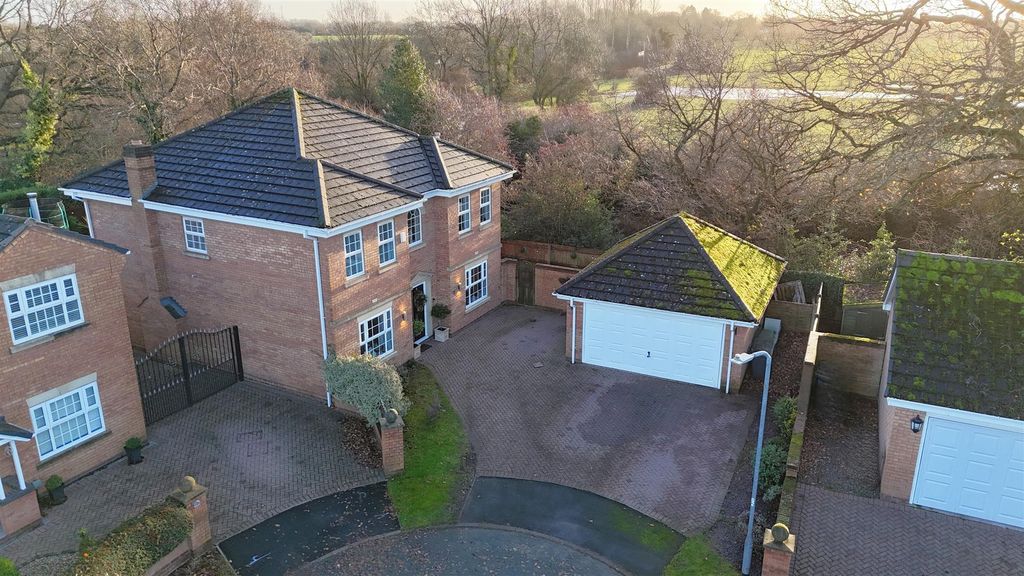 Property photo 2 of 43 Front Of House .Jpg