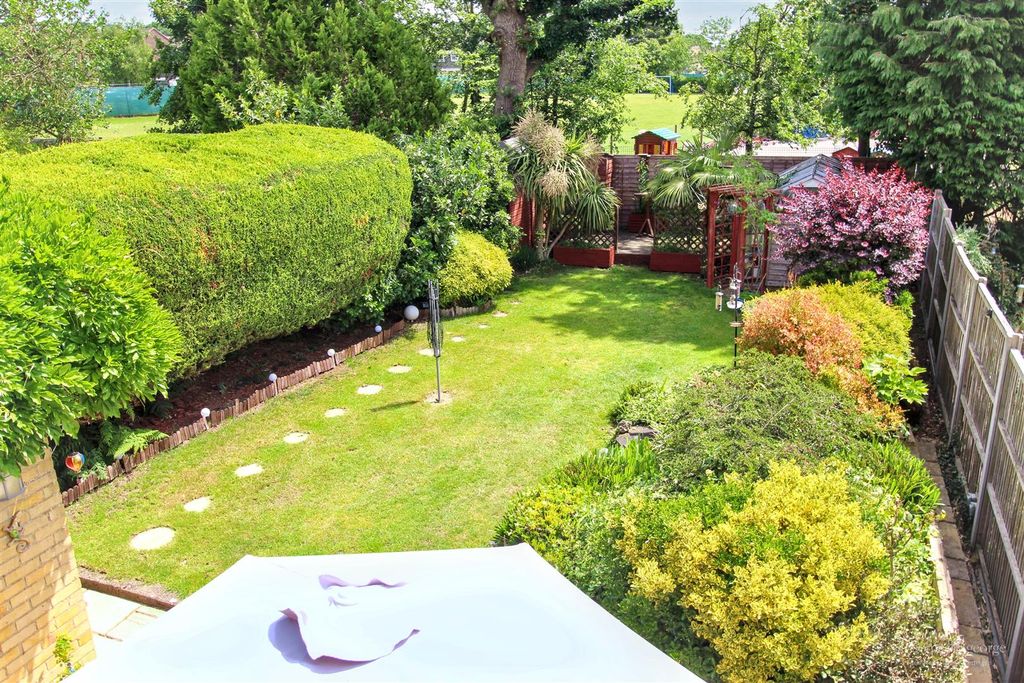 Property photo 2 of 22 Rear Garden