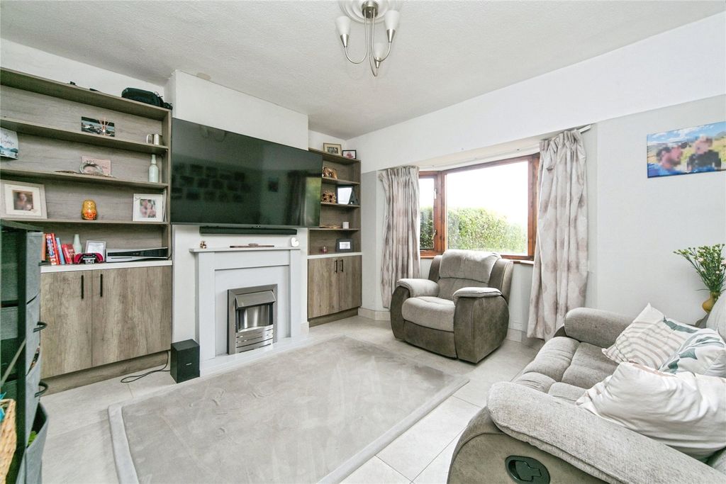 Property photo 2 of 18 Picture No. 02