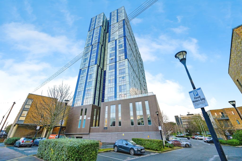 Property photo 1 of 7 Exterior