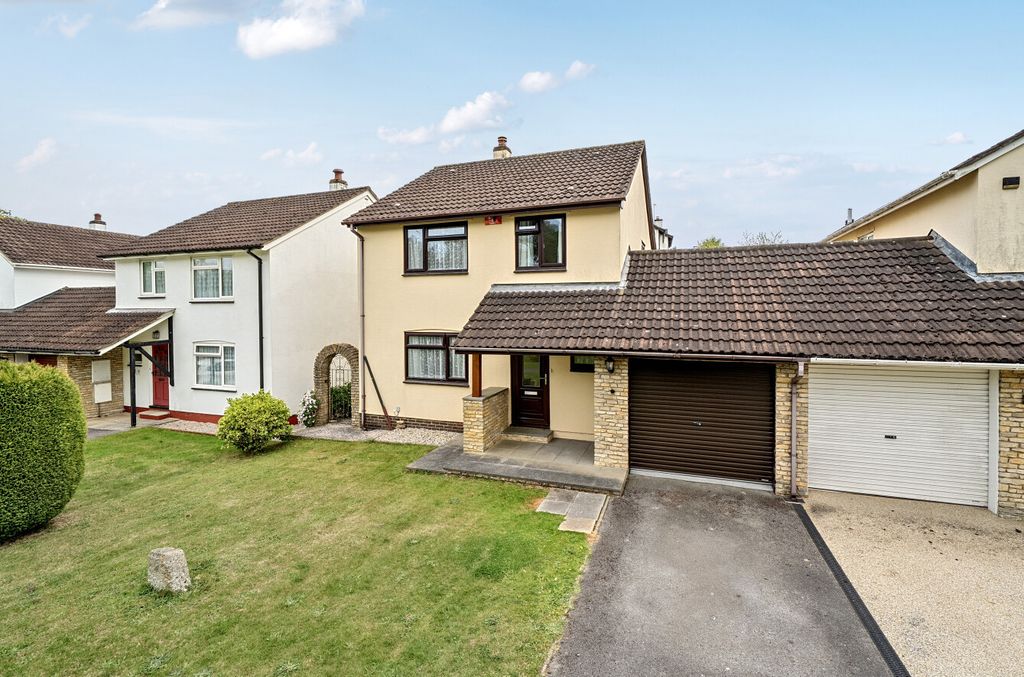 Property photo 1 of 24 1453227-1-69F2368...