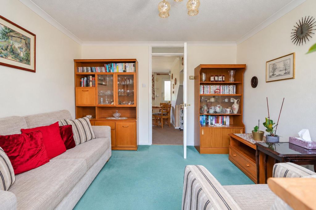 Property photo 3 of 16