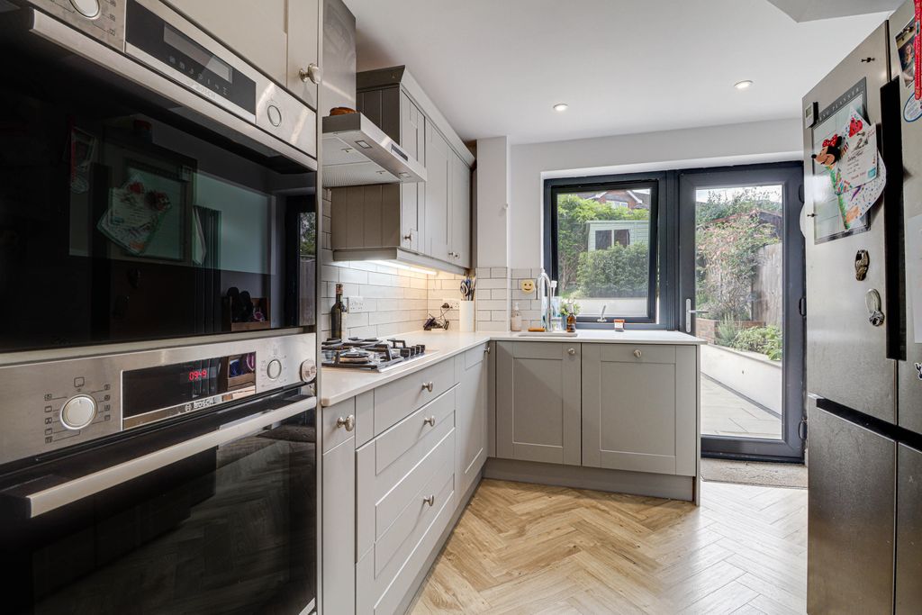 Property photo 3 of 16 Kitchen