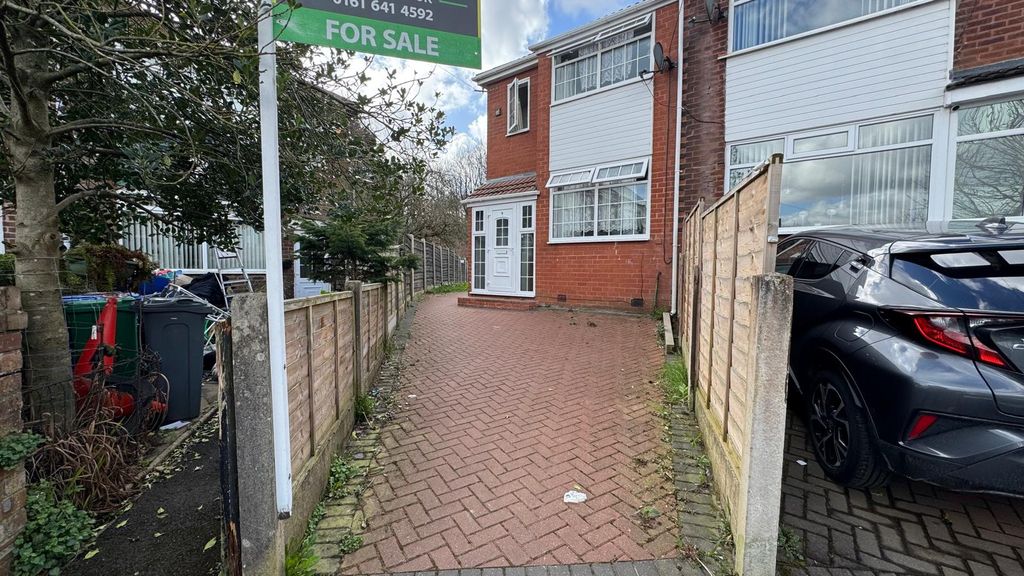 Property photo 2 of 20 Whatsapp Image 2025-03-28 At 1.18.27 Pm (14)