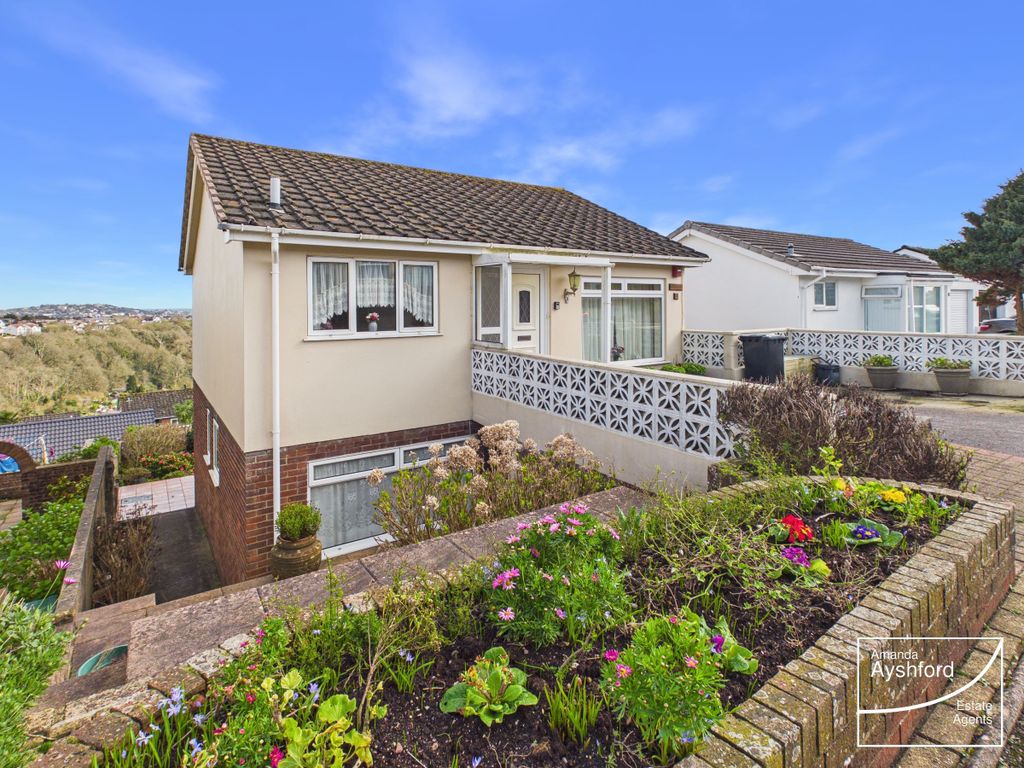 Property photo 1 of 34