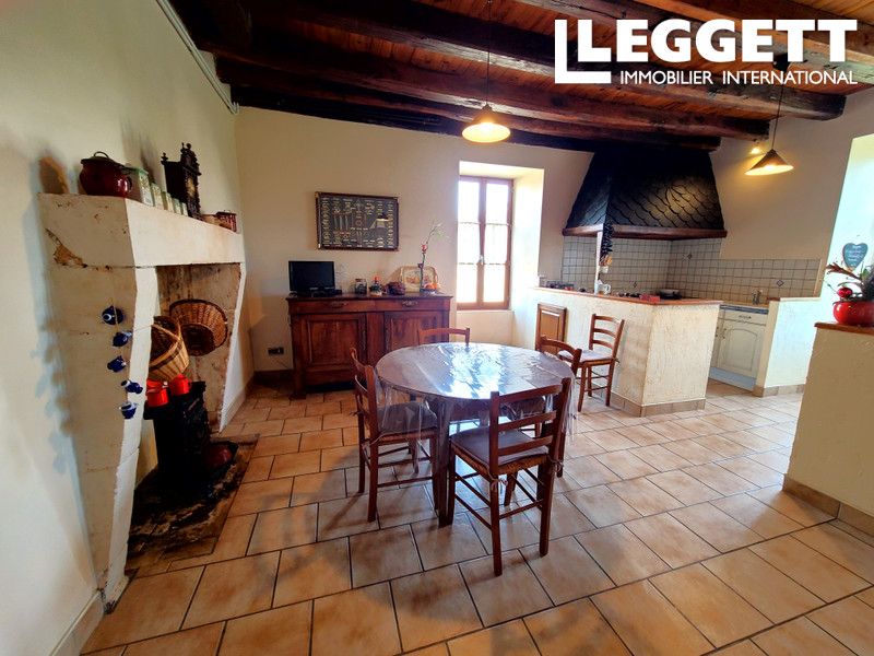 Property photo 3 of 10