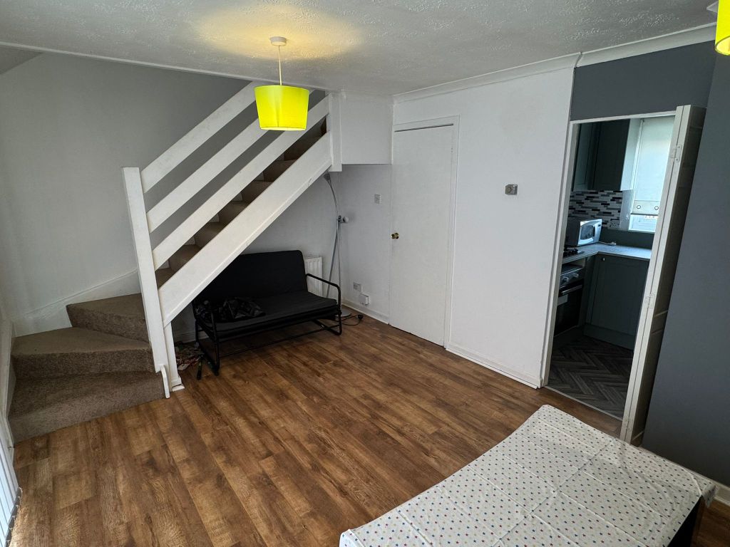 Property photo 2 of 12