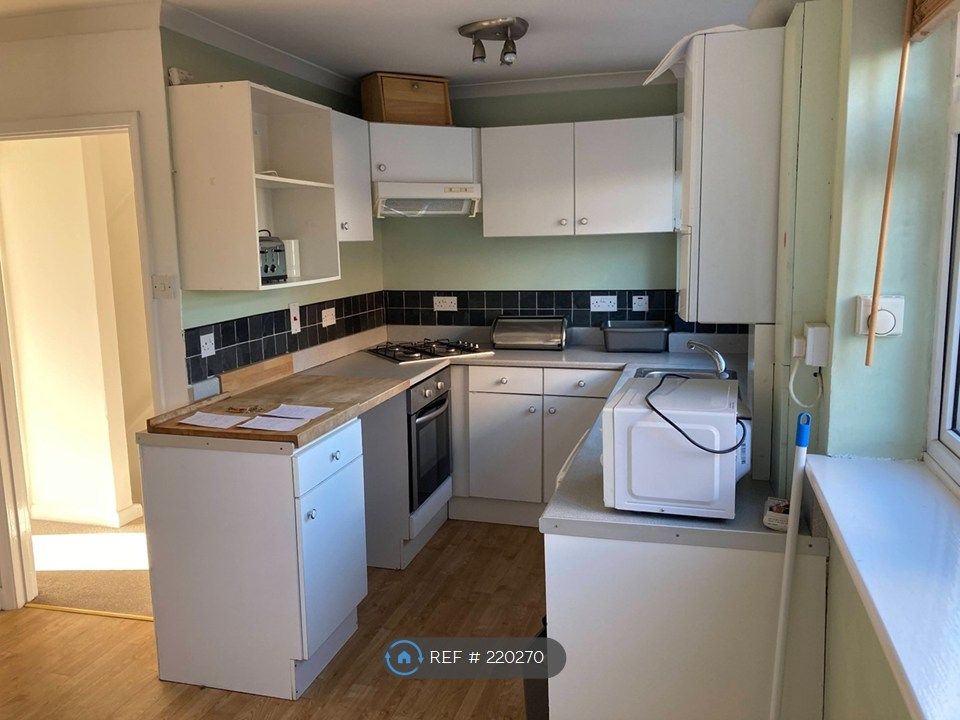 Property photo 3 of 16 Kitchen