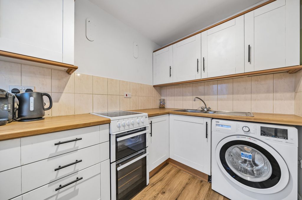 Property photo 2 of 9 933613 (5).Jpg