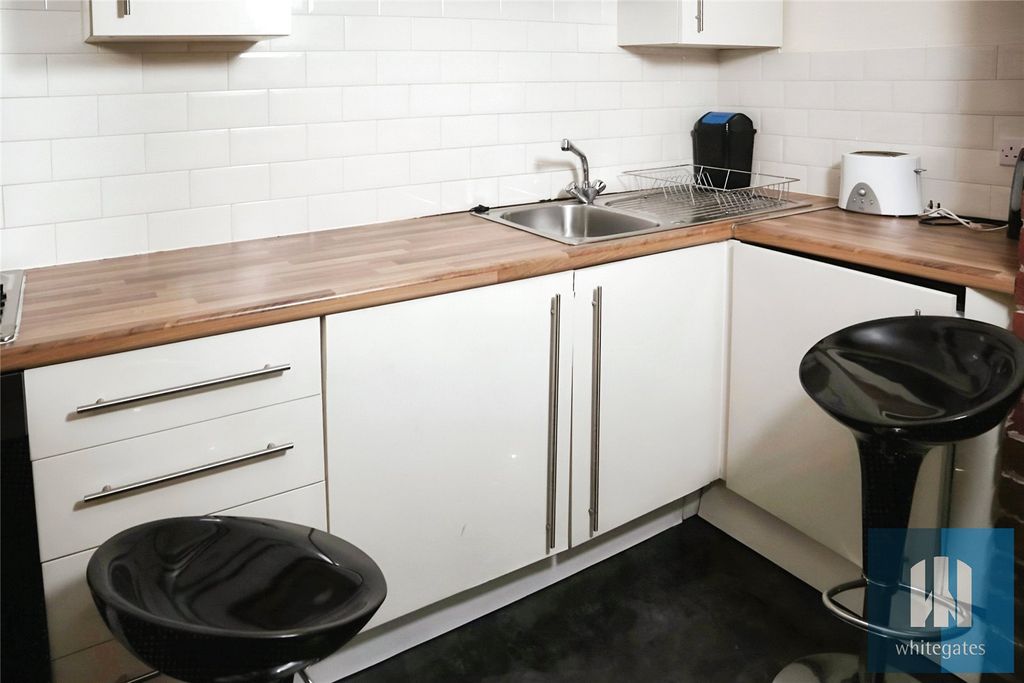 Property photo 2 of 4 Picture No. 14