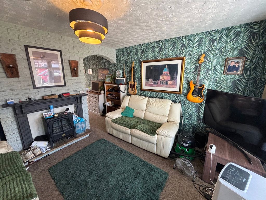 Property photo 2 of 13 Picture No. 04