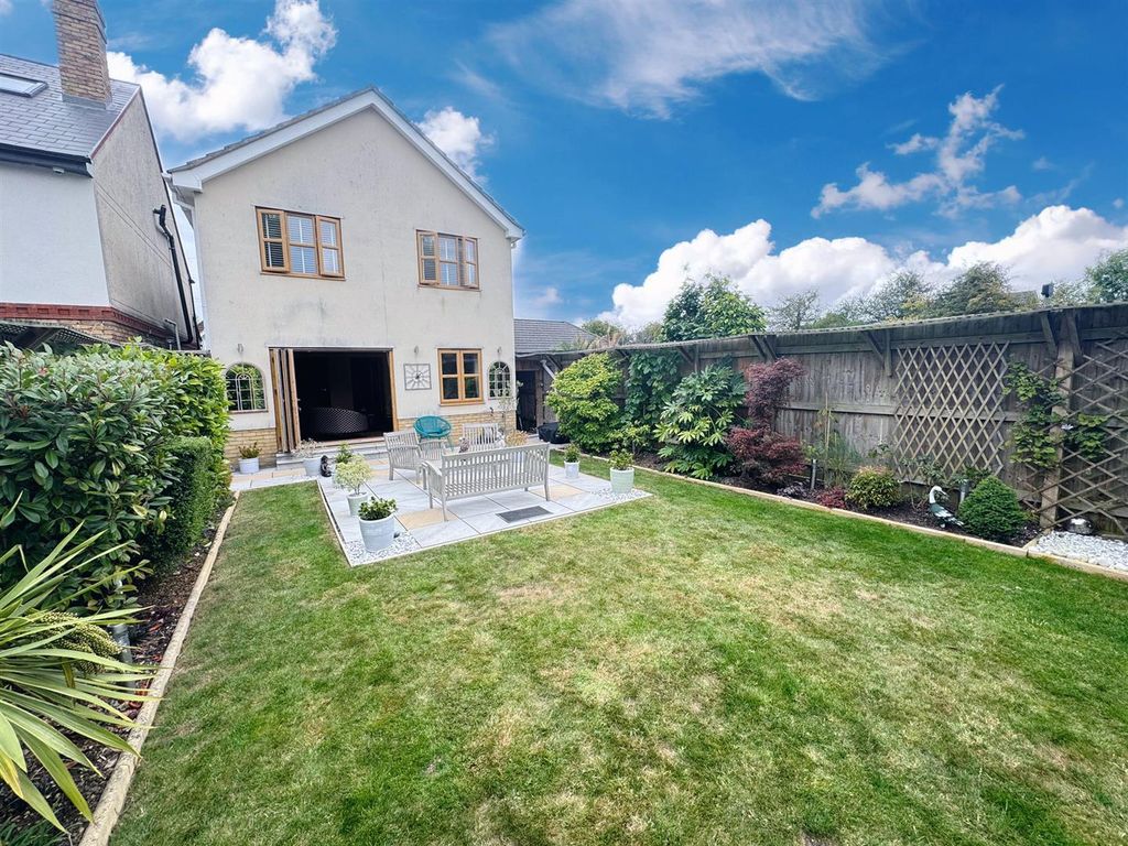 Property photo 3 of 41