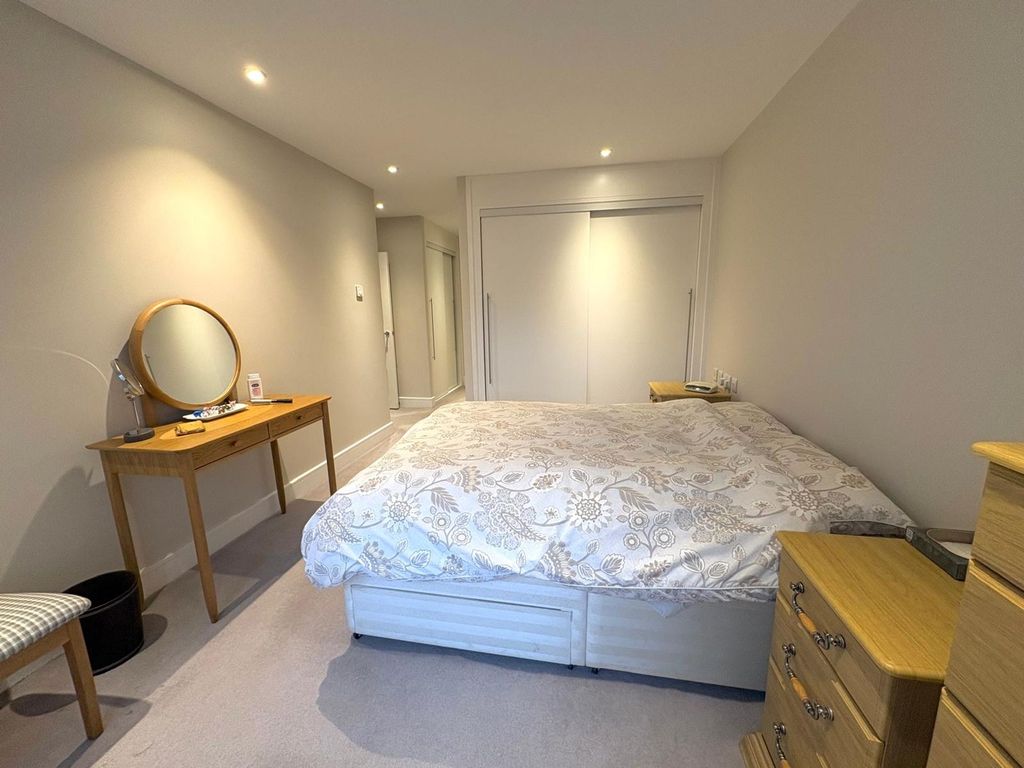 Additional image 5 of 2 bed flat for saleOld Maltings Approach, Melton IP12