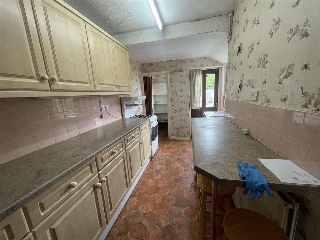Property photo 3 of 11 7B3Dadd5-7Ad1-4B5E-915F-699692Fd5C72.Jpeg