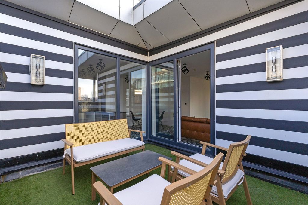 Property photo 3 of 13 Picture No. 19