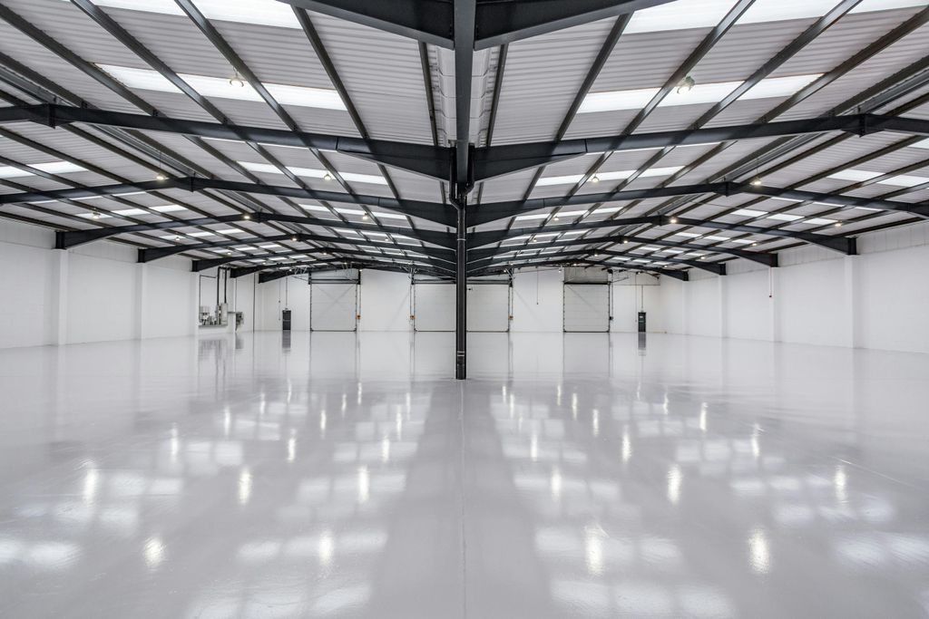 Property photo 3 of 12 Unit 2, Woodside Industrial Estate