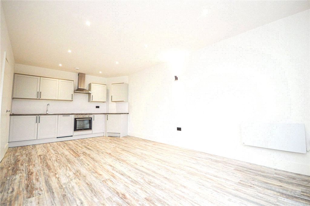 Property photo 2 of 6 Reception