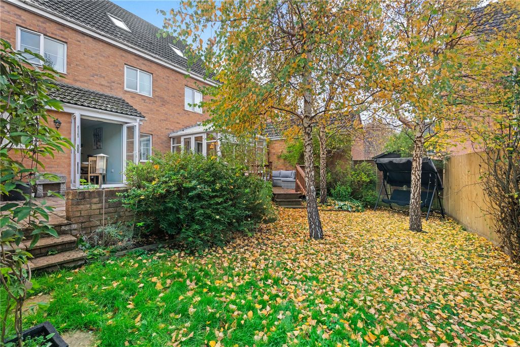 Property photo 2 of 25 Picture No. 18