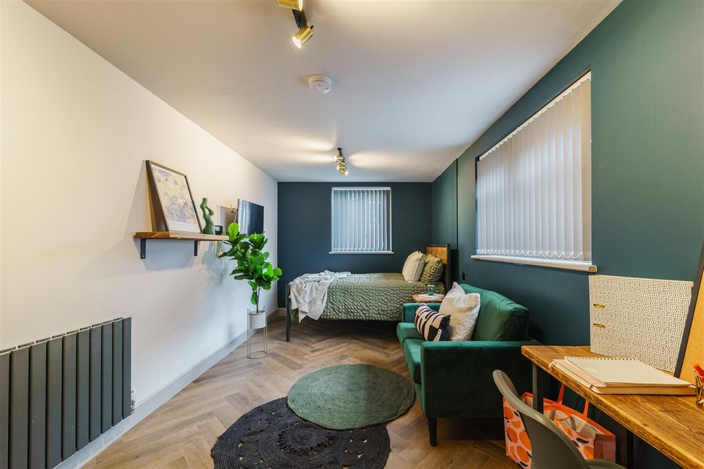 Property photo 1 of 18 049-A7R09013-Hdr.Jpg