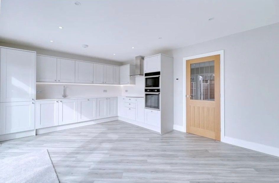 Property photo 3 of 13 Kitchen/Diner