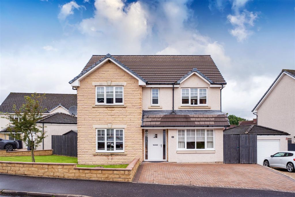 Property photo 2 of 50 4Curriefield-44.Jpg