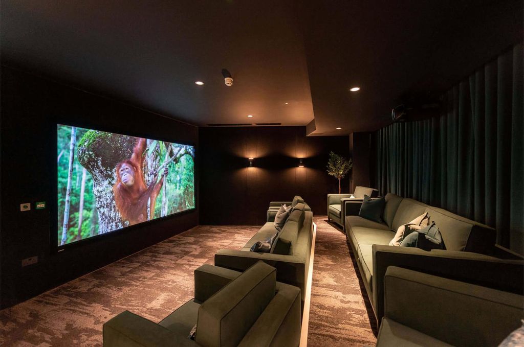 Property photo 3 of 16 Cinema.Jpg