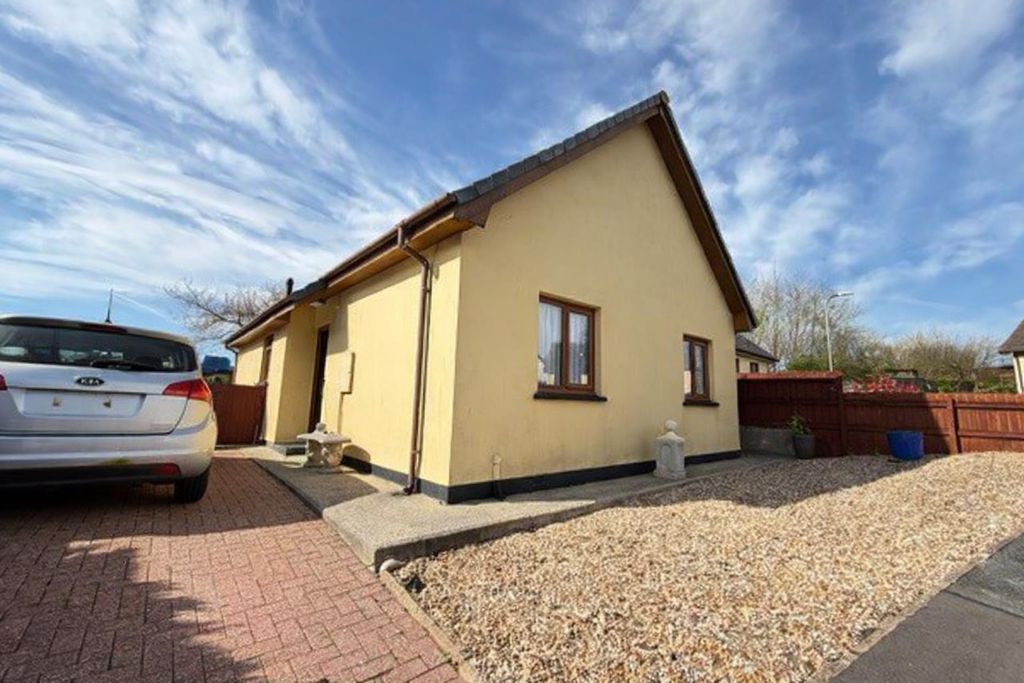 Property photo 1 of 13 14Ostreyfrt.Png