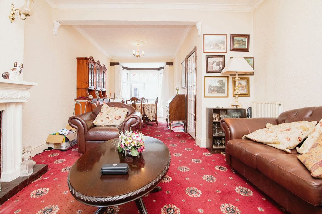 Property photo 2 of 15