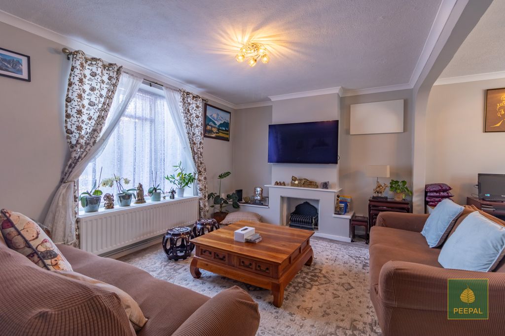 Property photo 2 of 19