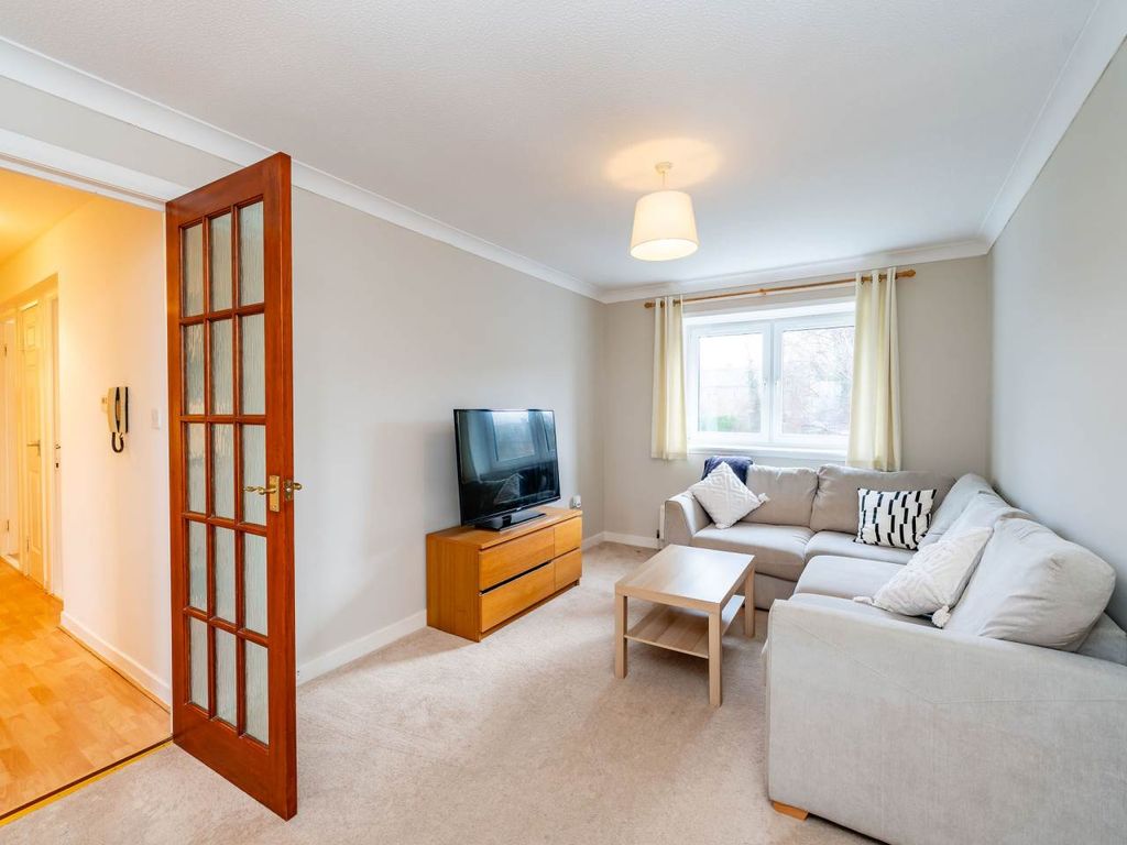 Property photo 2 of 17 Interiors-3