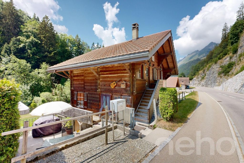 Property photo 1 of 12