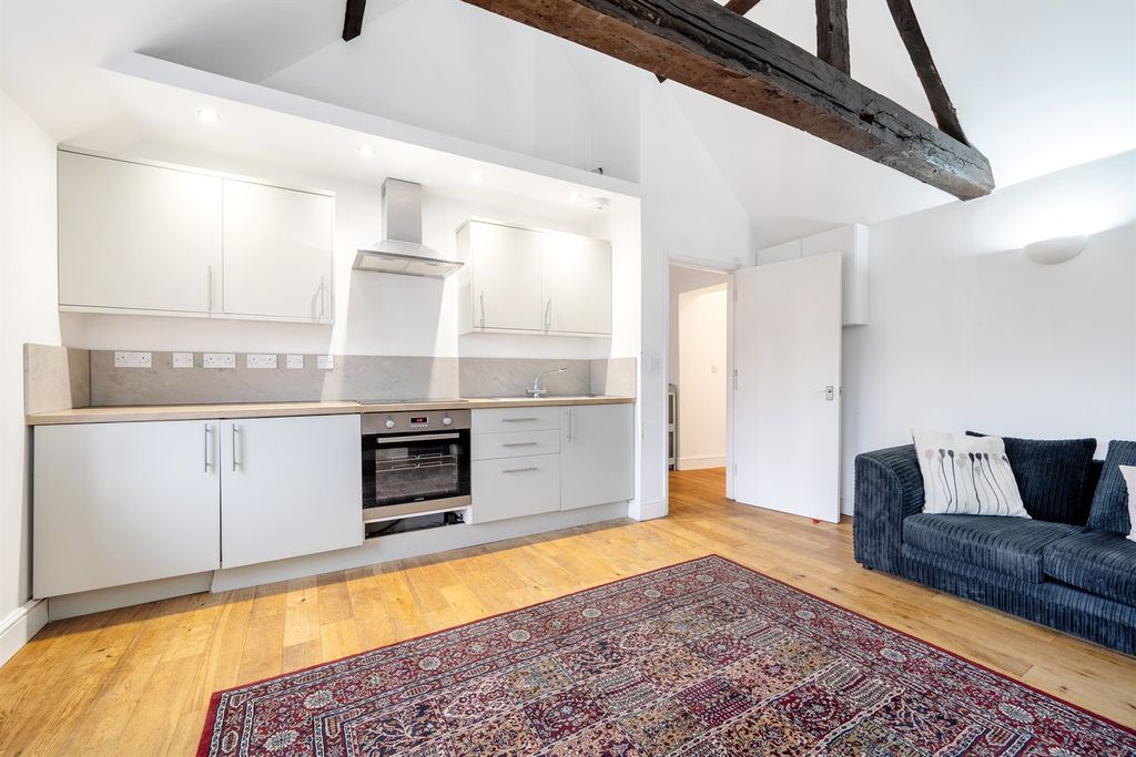 Property photo 3 of 9 Kitchen/Living Room