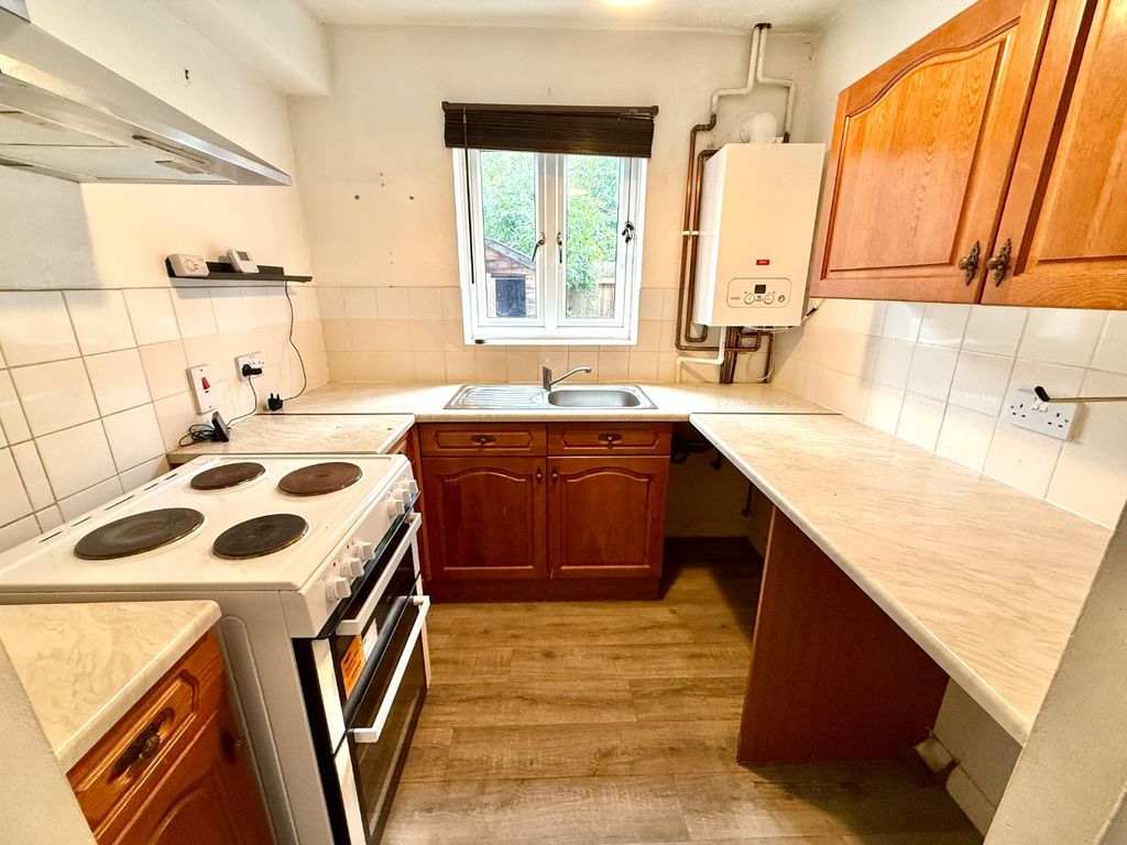 Property photo 3 of 20 4383836