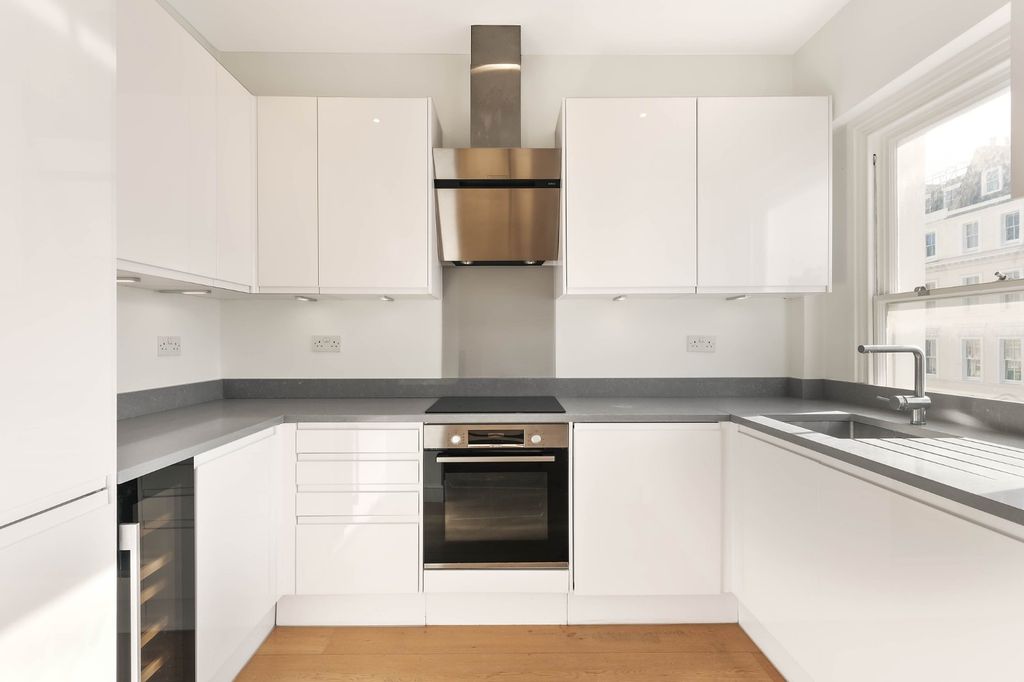 Property photo 2 of 7 Picture No. 27