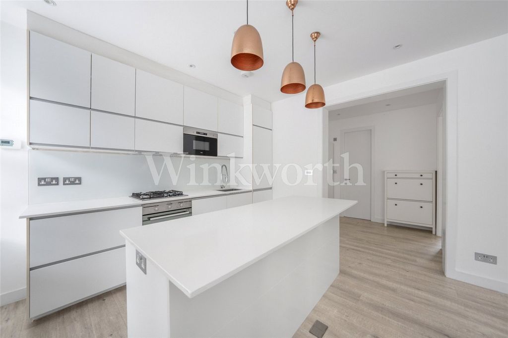 Property photo 3 of 15 Picture No. 03