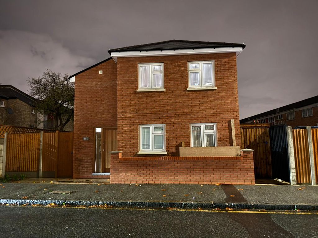 Property photo 1 of 24