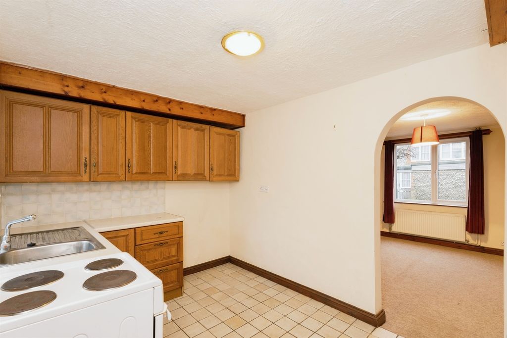 Property photo 3 of 14