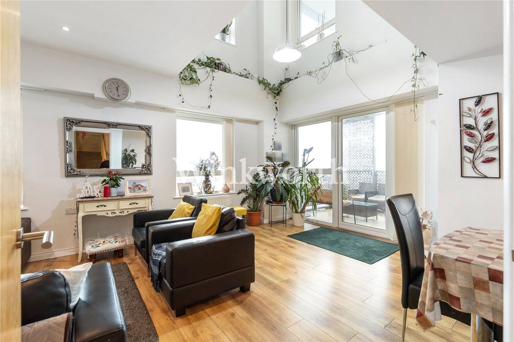 Property photo 3 of 15 Picture No. 14