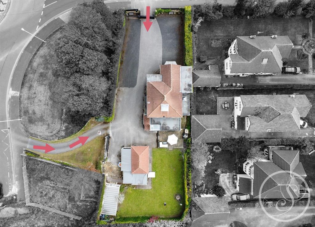 Property photo 2 of 31 Drone