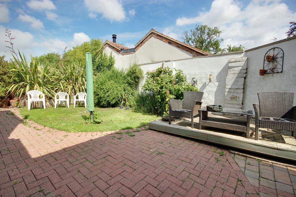 Property photo 2 of 26 1 Garden A